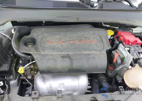 2019 Jeep Compass Sun And Wheel Fwd z USA, uszkodzony, nr VIN 3C4NJCBB3KT832263